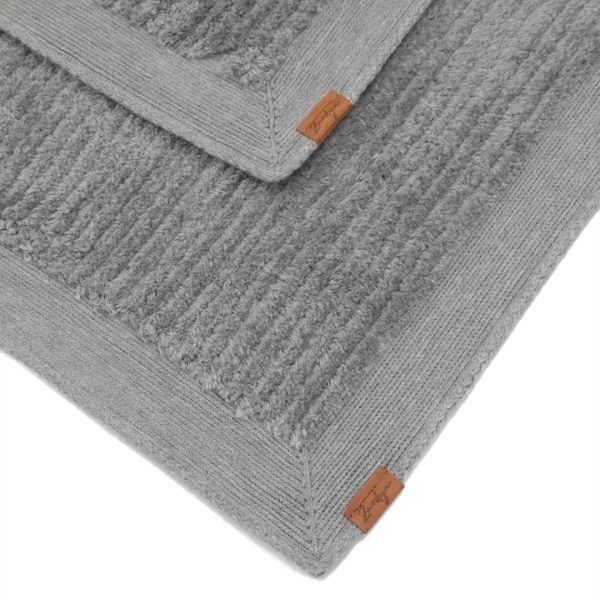 Détail Prestige Gris sur fond blanc