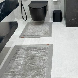 Prestige gris exposé dans une salle de bain