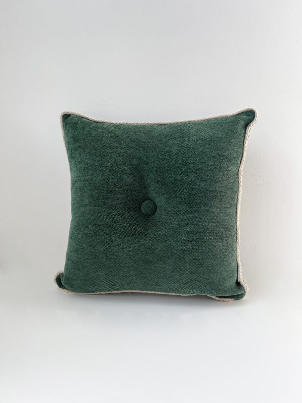 coussin verdy vert bouton sur fond blanc