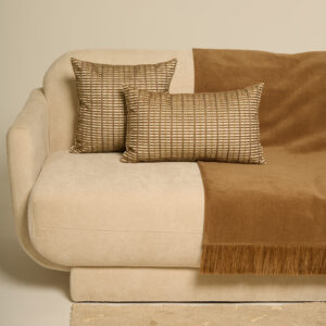 Layna coussin sur canapé